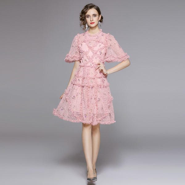 Floral Mid-Skirt Dress with Embroidered High Waist and Peplum Temperament in Pink